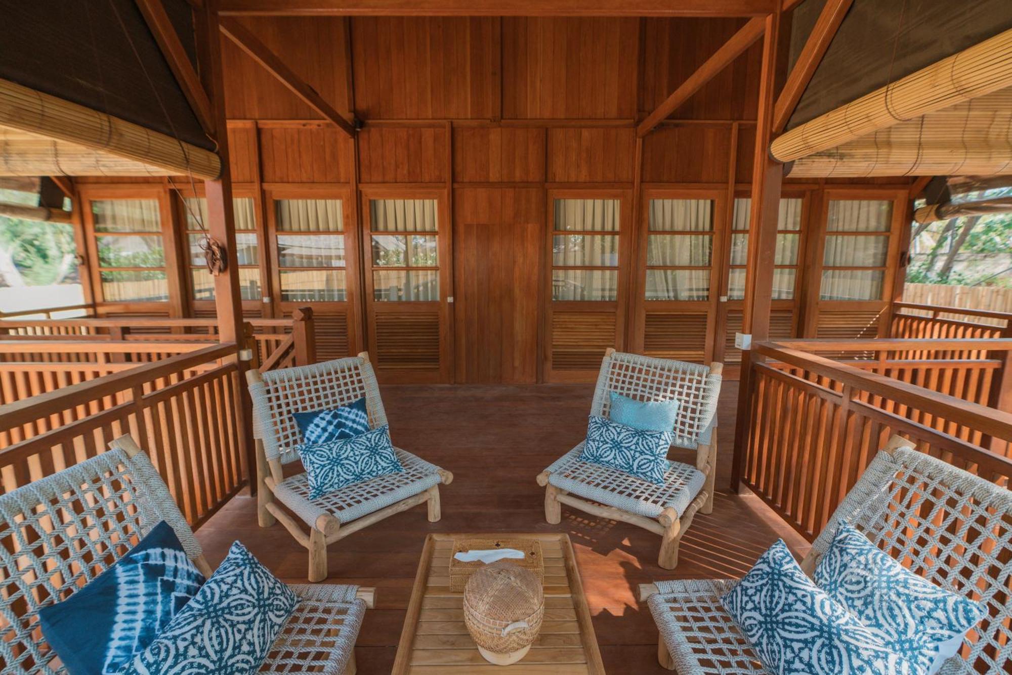 The Gili Beach Resort กีลีตราวางัน ภายนอก รูปภาพ