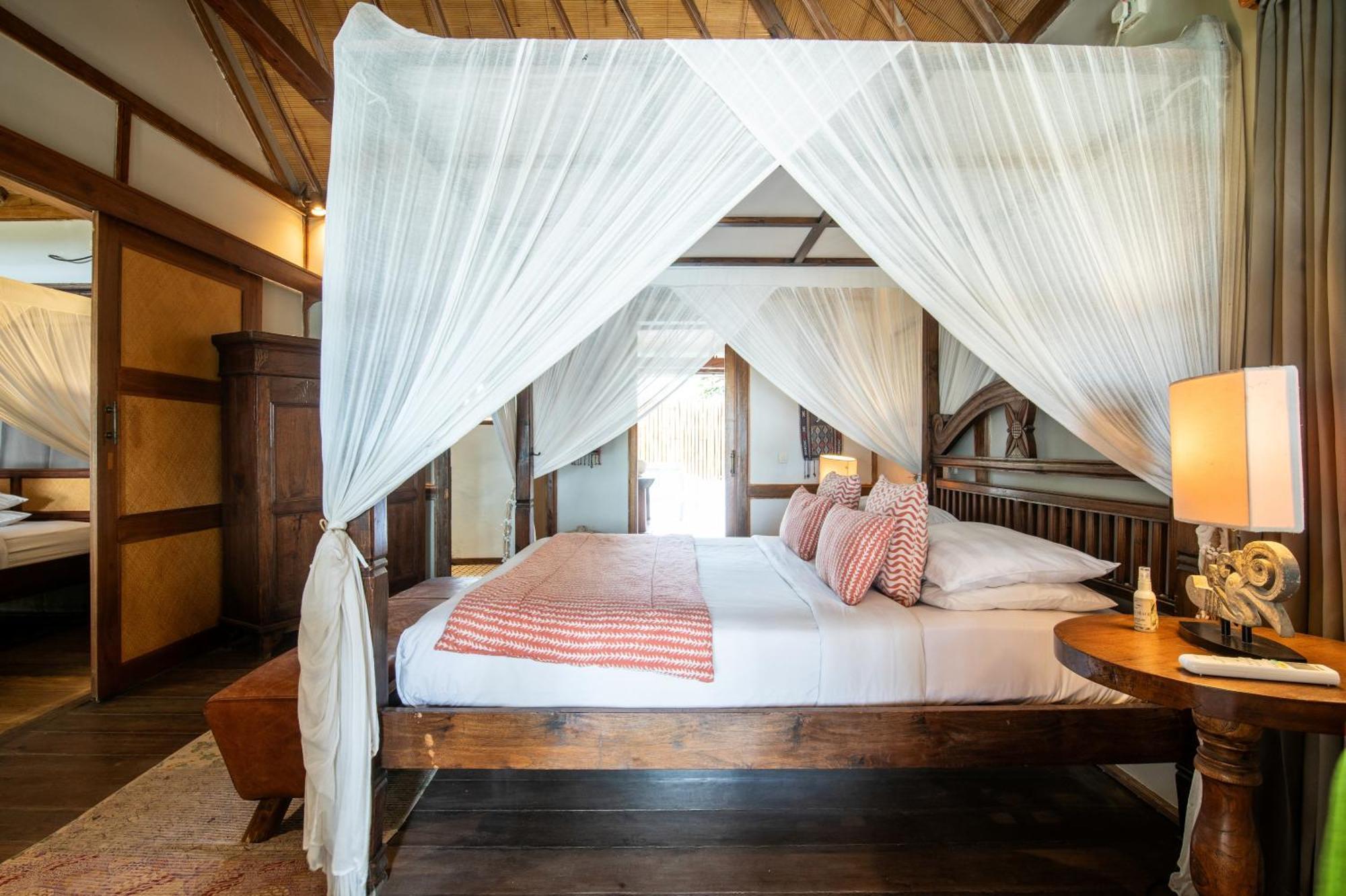 The Gili Beach Resort กีลีตราวางัน ภายนอก รูปภาพ