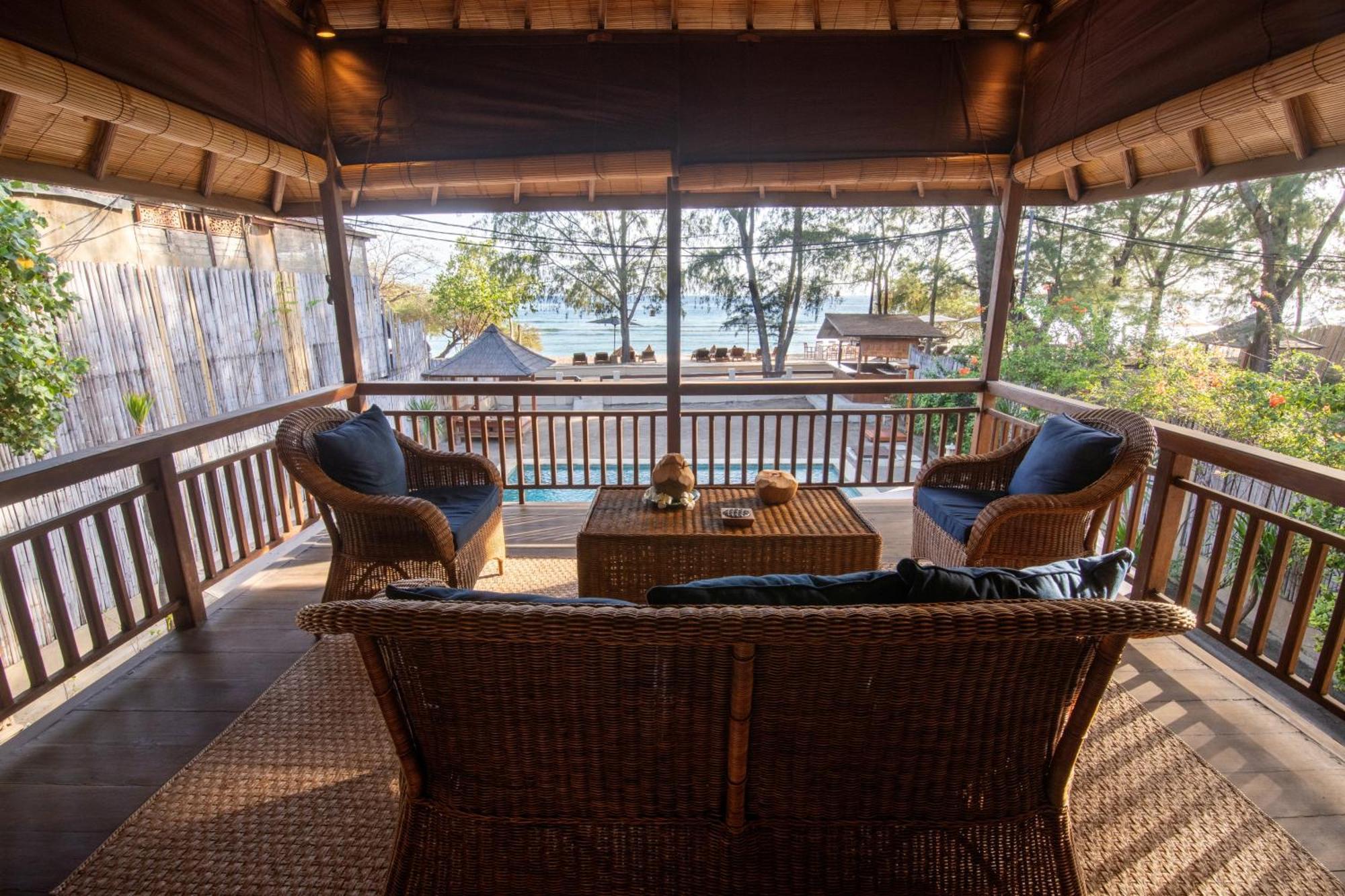 The Gili Beach Resort กีลีตราวางัน ภายนอก รูปภาพ