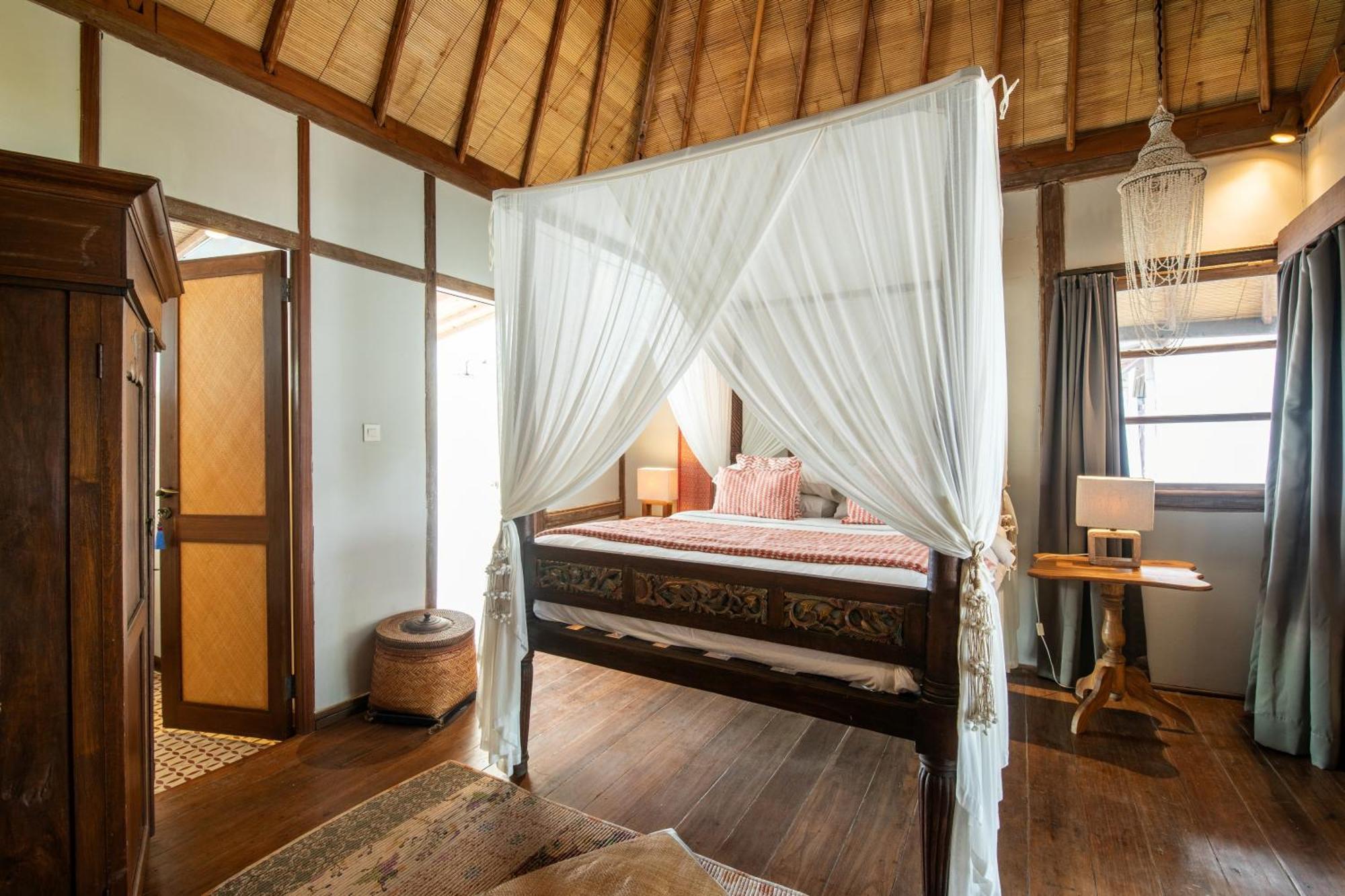 The Gili Beach Resort กีลีตราวางัน ภายนอก รูปภาพ