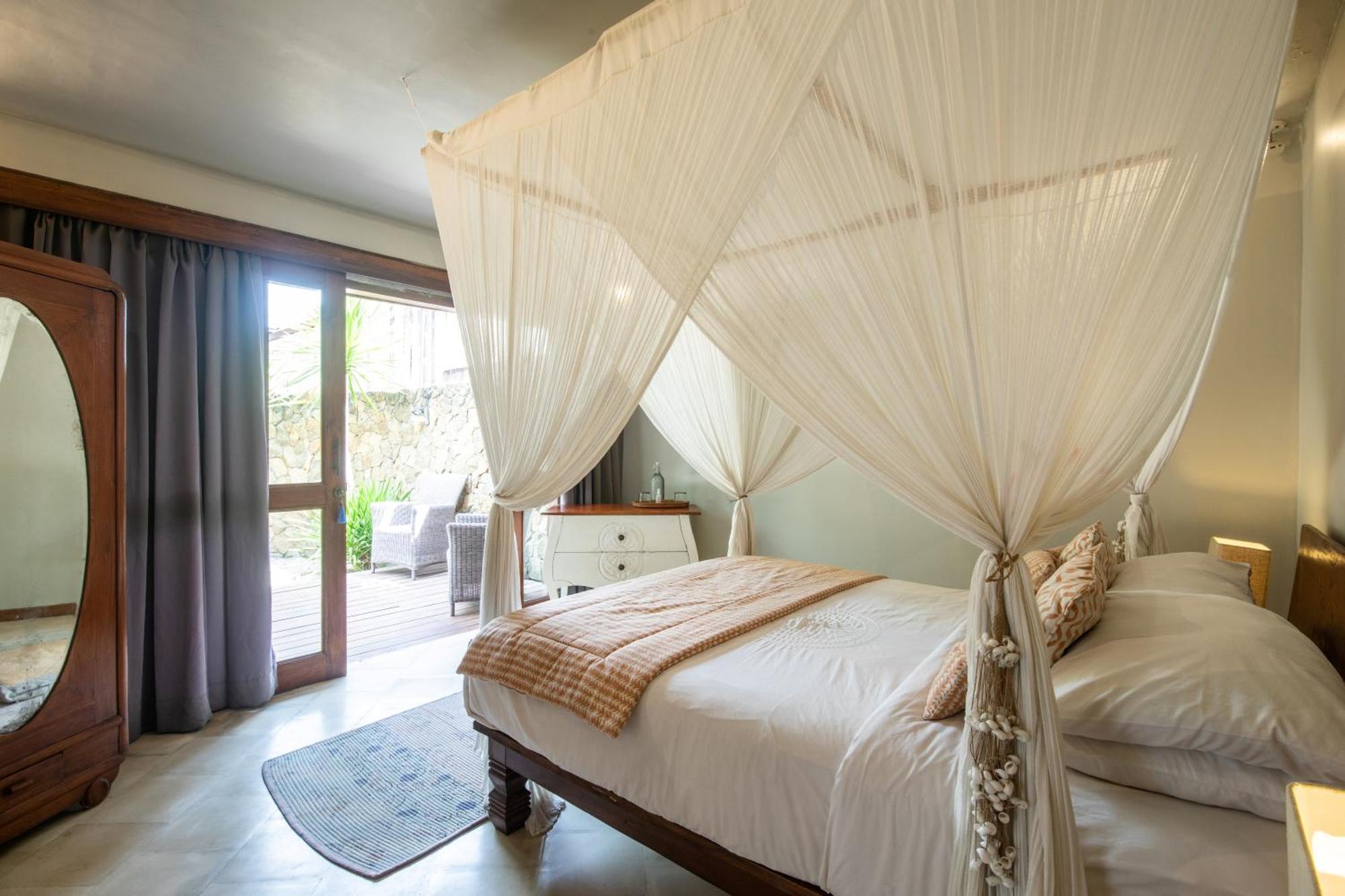 The Gili Beach Resort กีลีตราวางัน ภายนอก รูปภาพ
