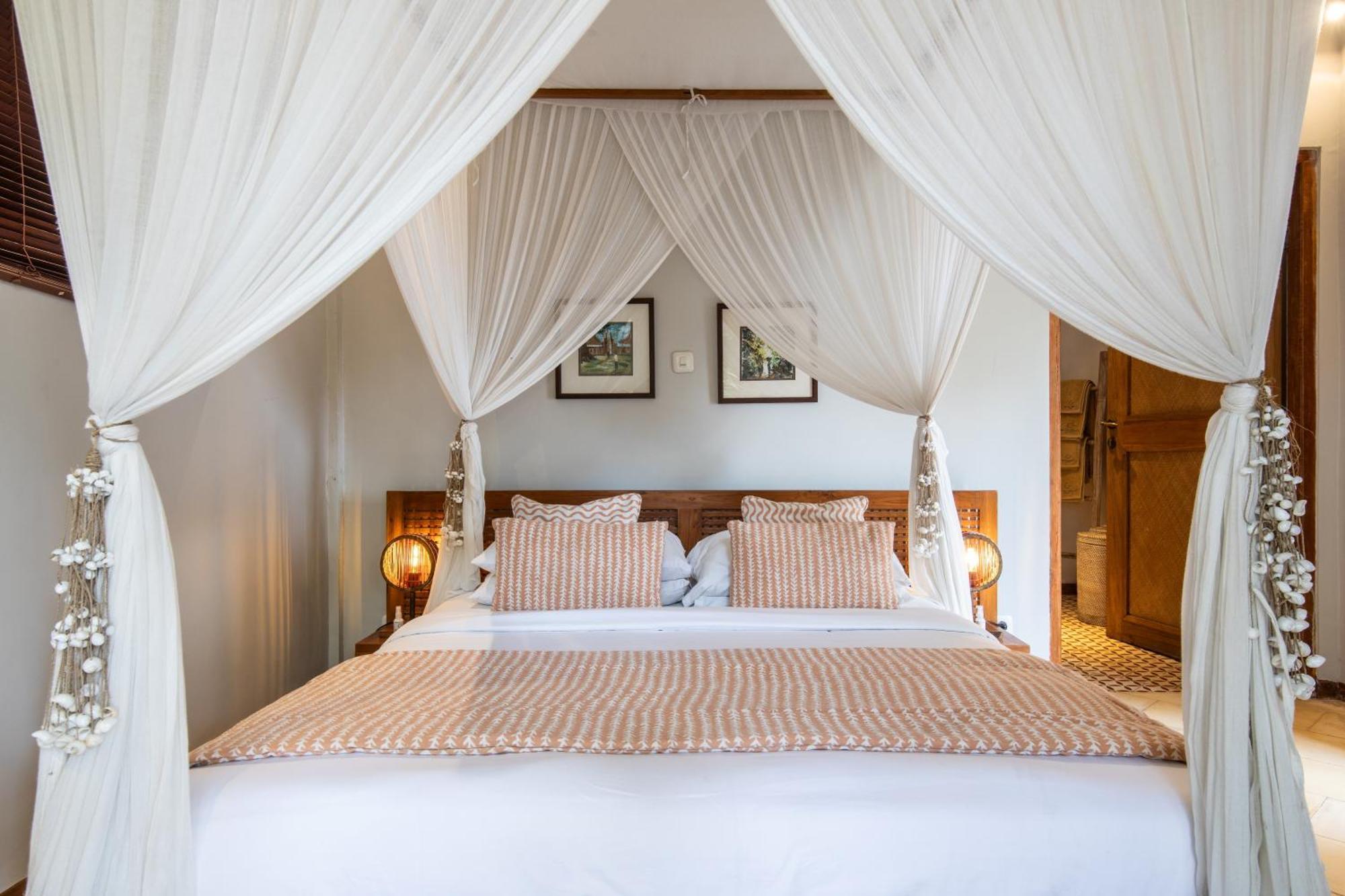 The Gili Beach Resort กีลีตราวางัน ภายนอก รูปภาพ