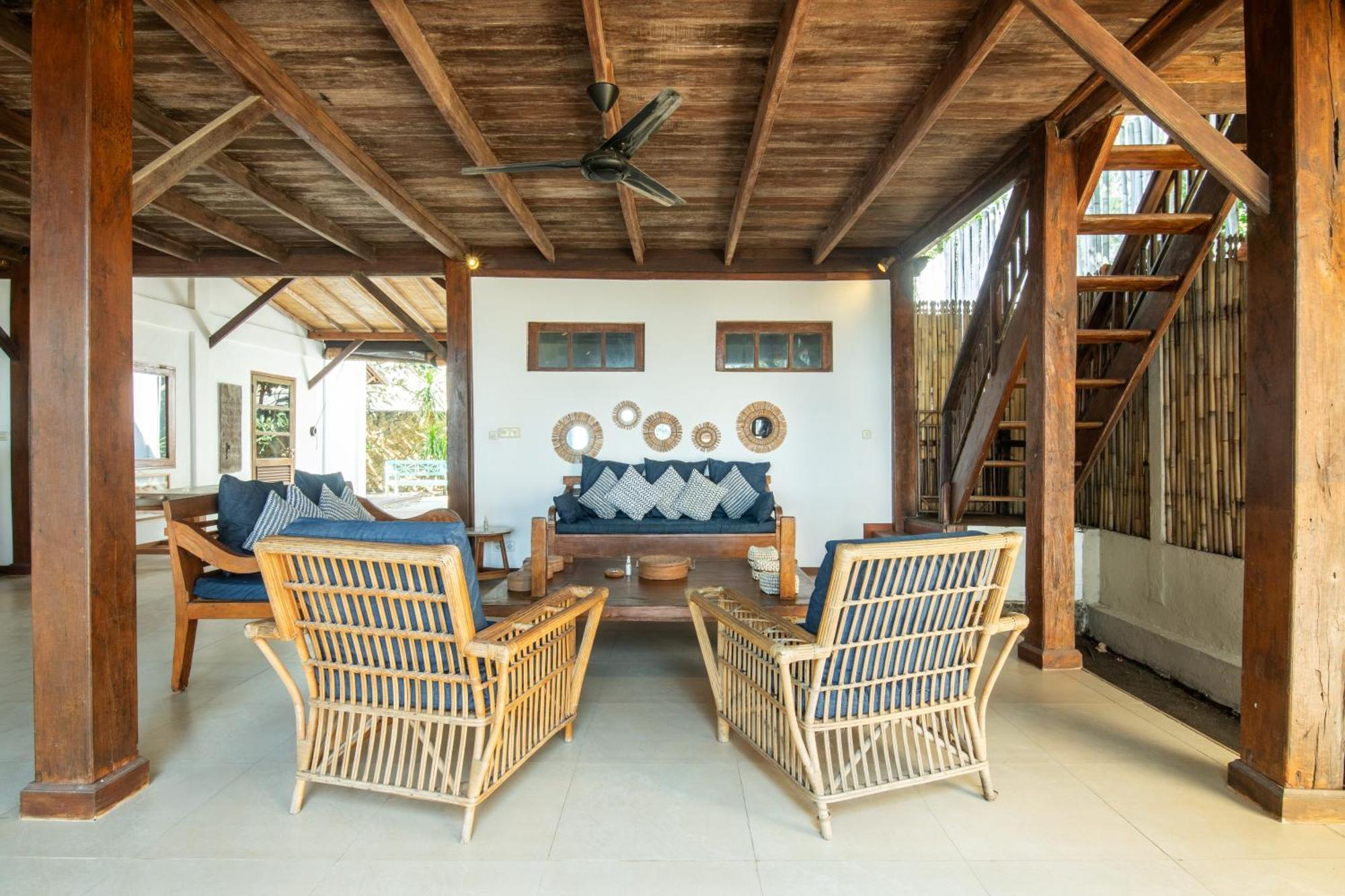 The Gili Beach Resort กีลีตราวางัน ภายนอก รูปภาพ